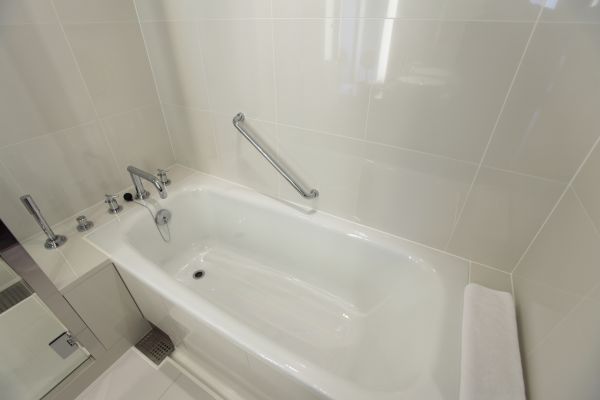 Bathtub Repair in Palm City